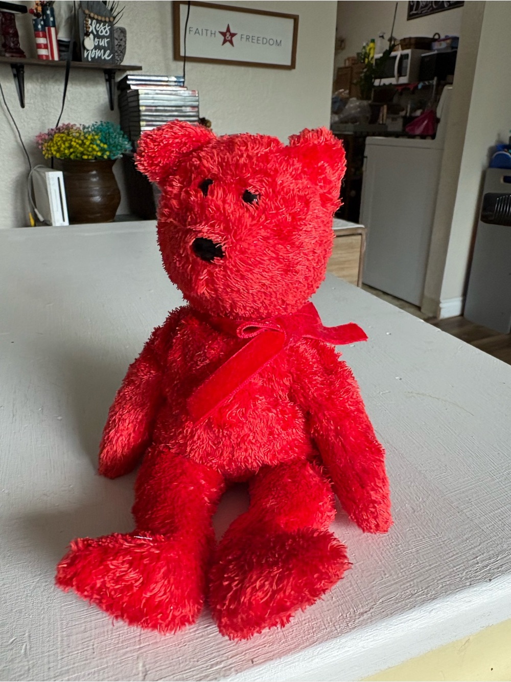 Source Unknown Bright Red Plush Teddy Bear with Bow